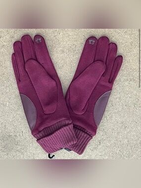 Janice Apparel Unisex Touchscreen Tech Gloves - NWT